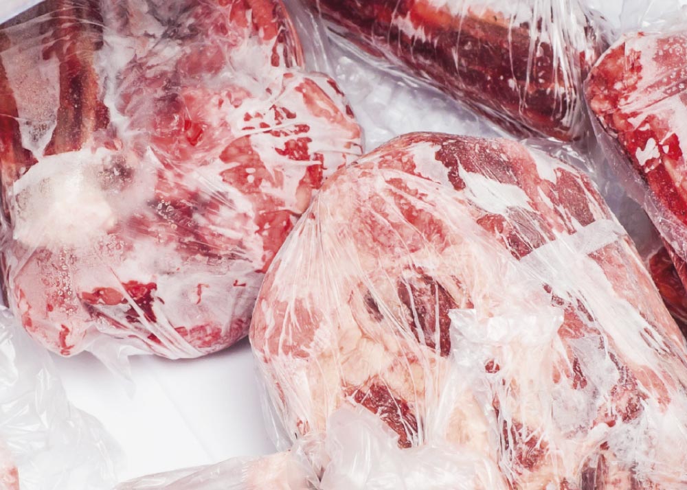 Carne cruda lavorata da macchinari Amtek con sistemi a microonde