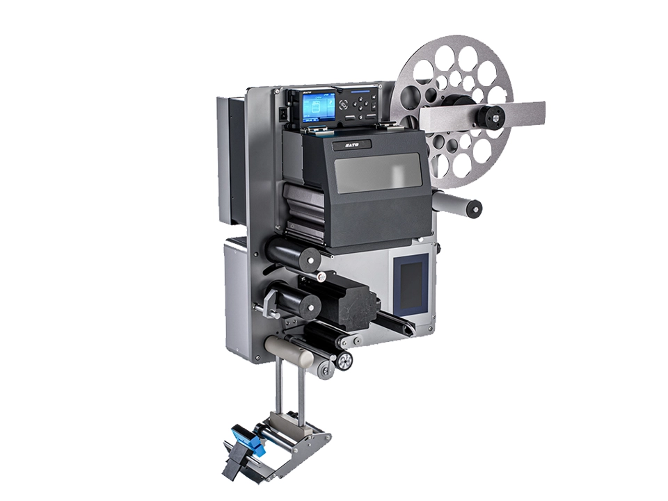 Scanvaegt BN8110 è un dispenser di etichette con stampante integrata per la stampa e applicazione automatica in linea, ideale anche a valle delle termoformatrici.